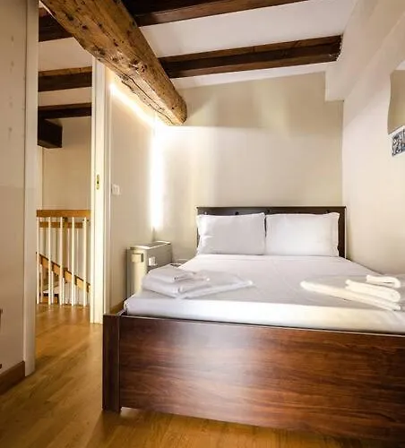 Residenza Fossalta 公寓